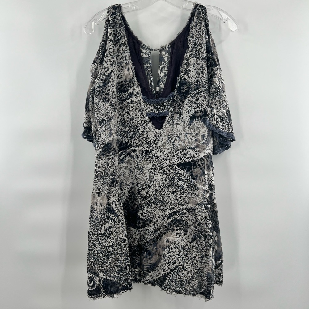 Free People floral blue grey cold shoulder blouse top size S